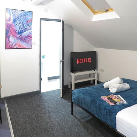 Tudors Inn Handsworth Бирмингем Экстерьер фото